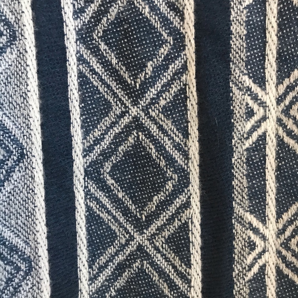 Vest - Picture 3 of 3